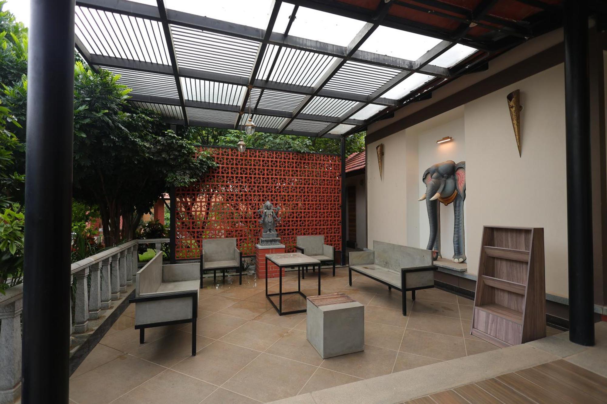 Resort Nirantara & Kammasandra