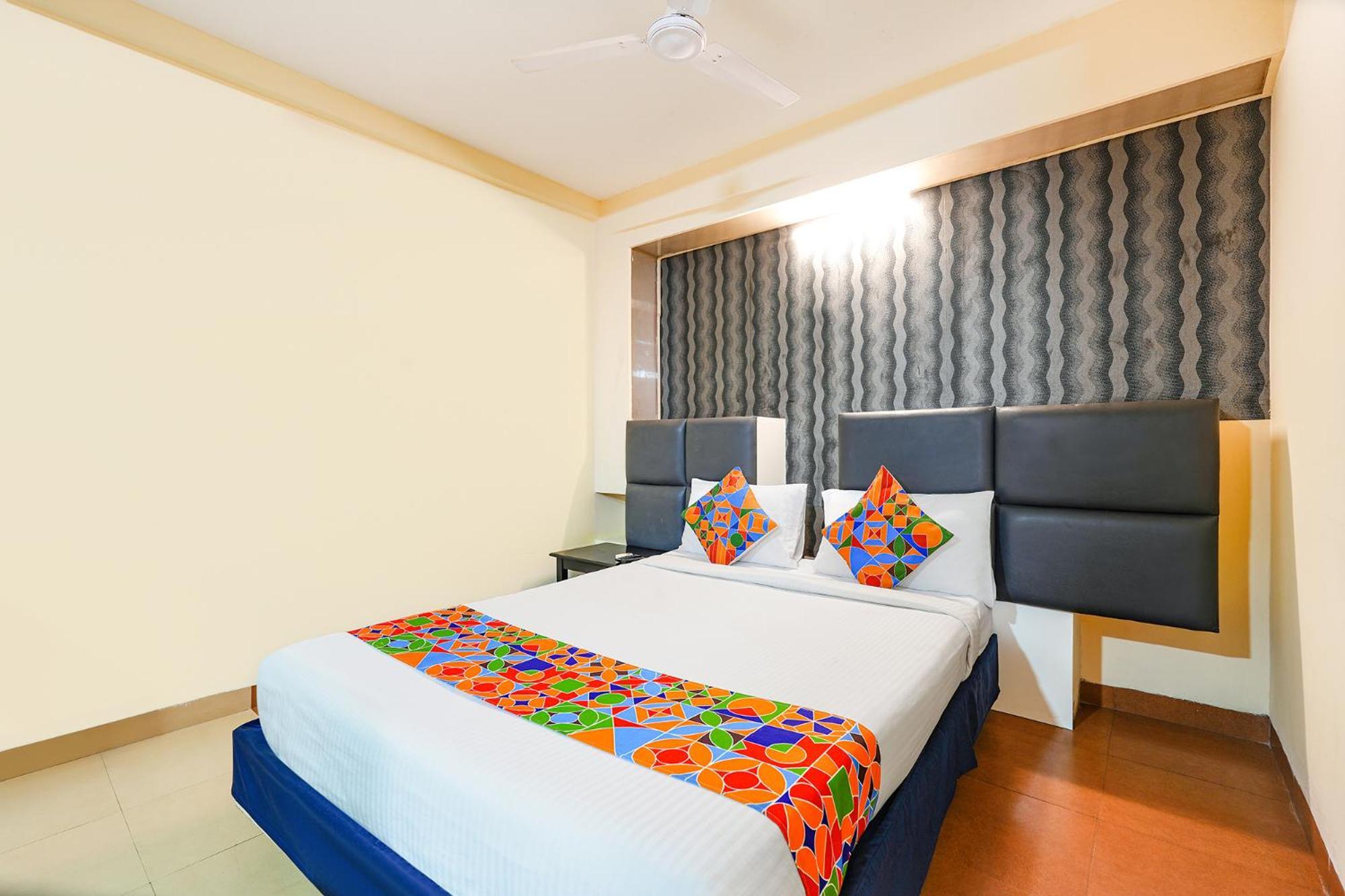 Cosmo Annora Hotel