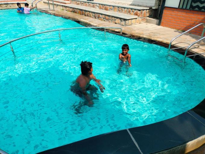 Nirantara & 4* Kammasandra