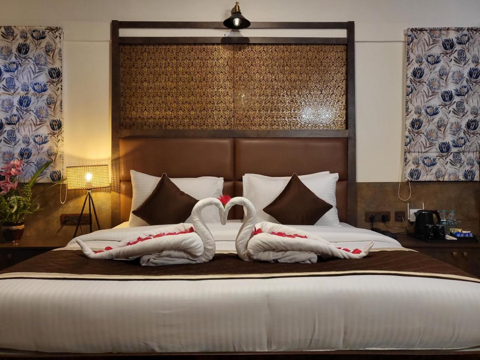 Resort Nirantara & 4*