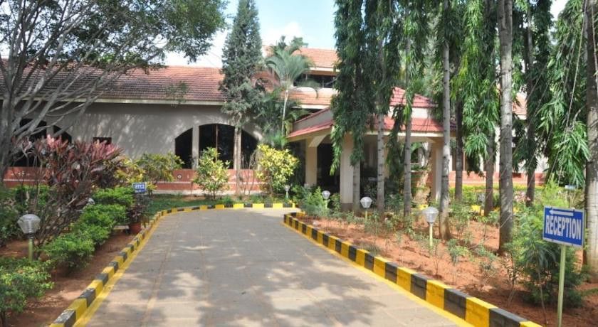 Resort Gold Coins Club & Kammasandra