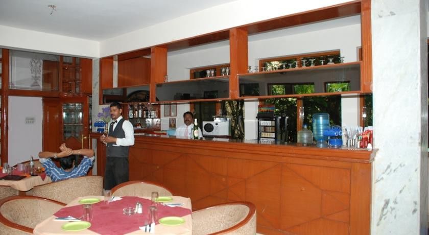 Gold Coins Club & Resort Kammasandra
