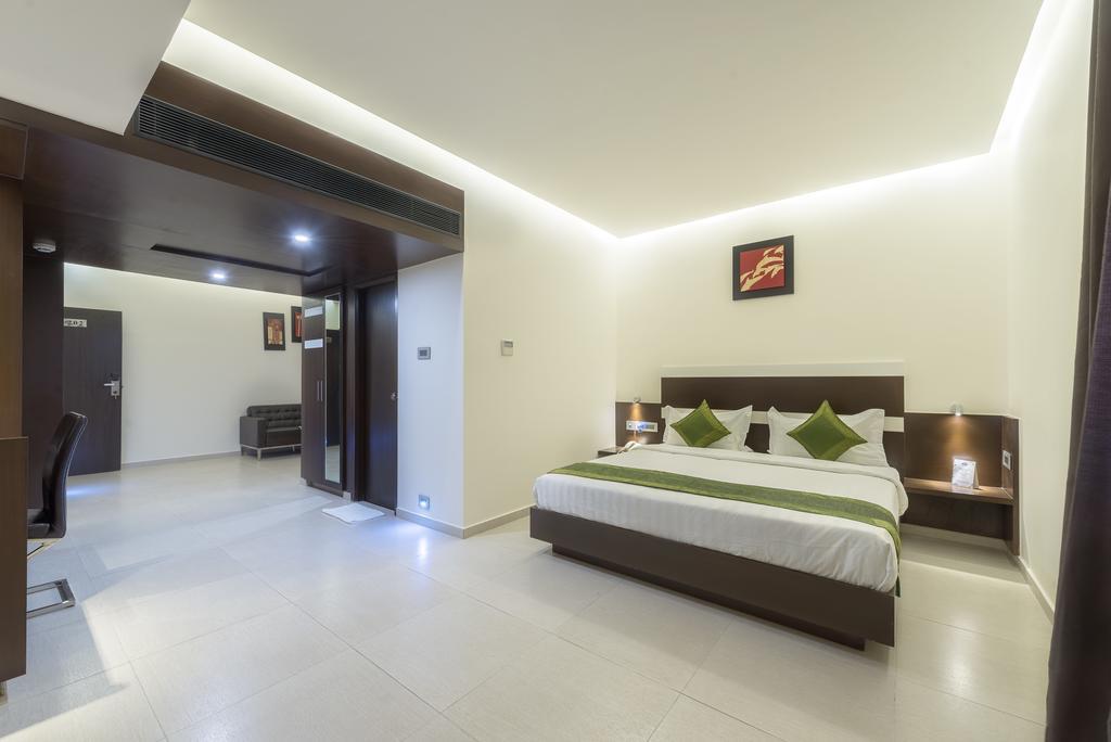 Treebo Grand Premier Hotel 3*
