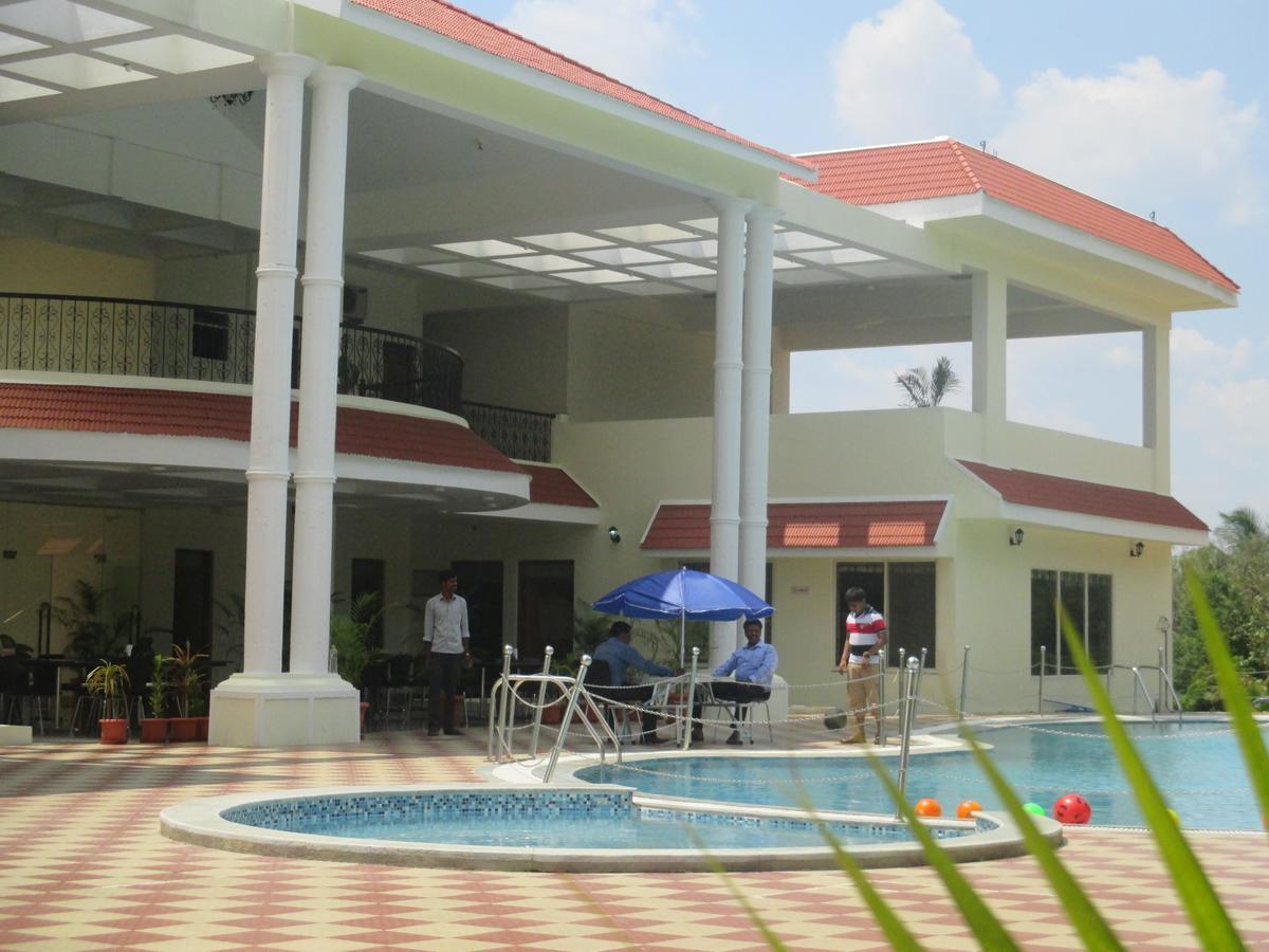 Resort Golden Mile Bangalore