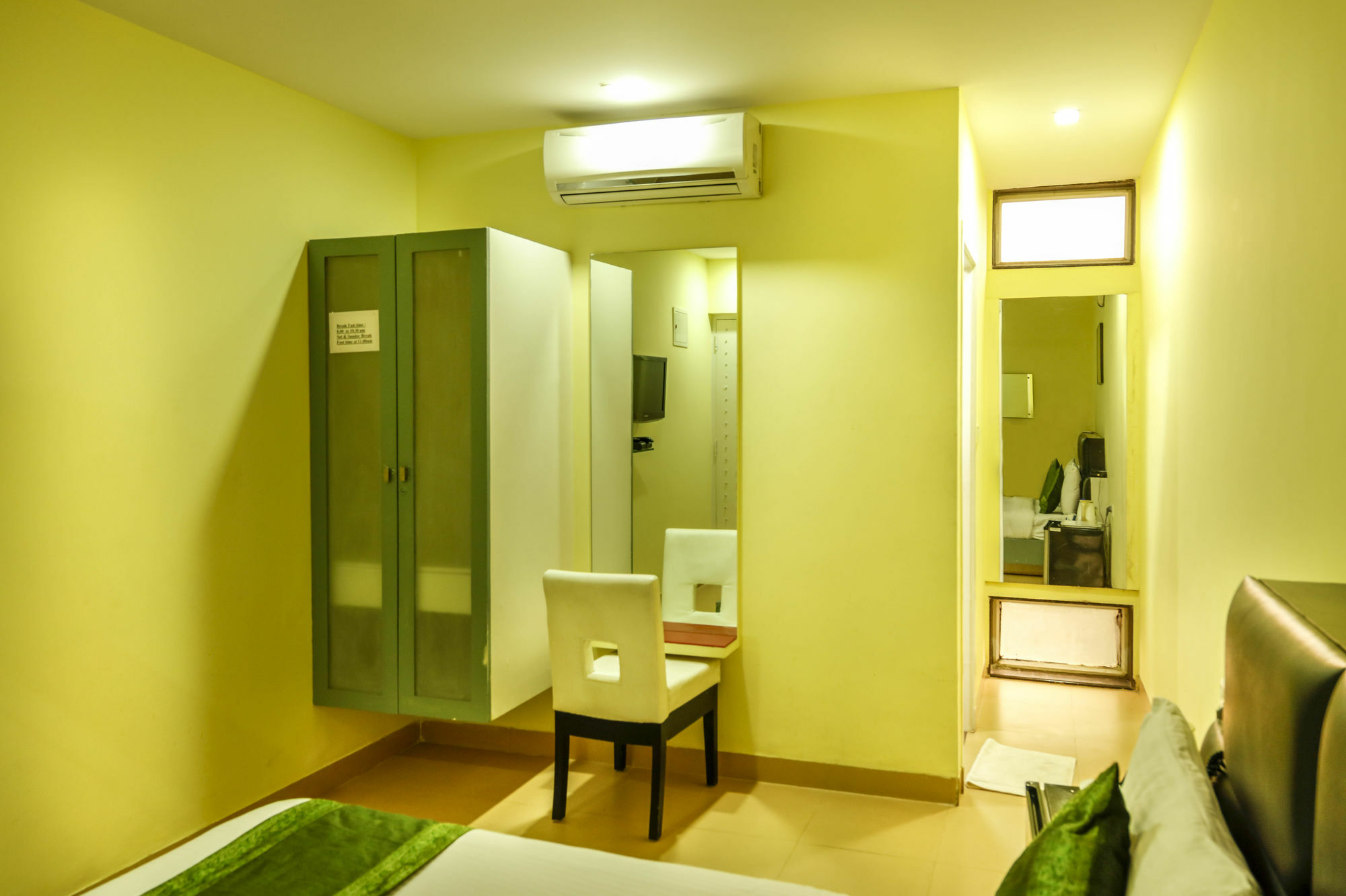 Cosmo Annora Hotel