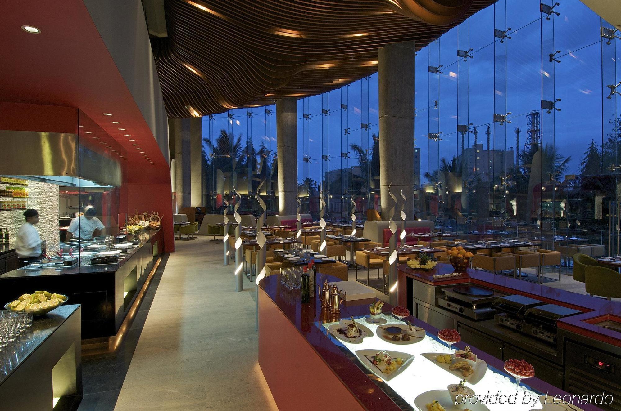 Hotel Vivanta Bengaluru, Whitefield 5*