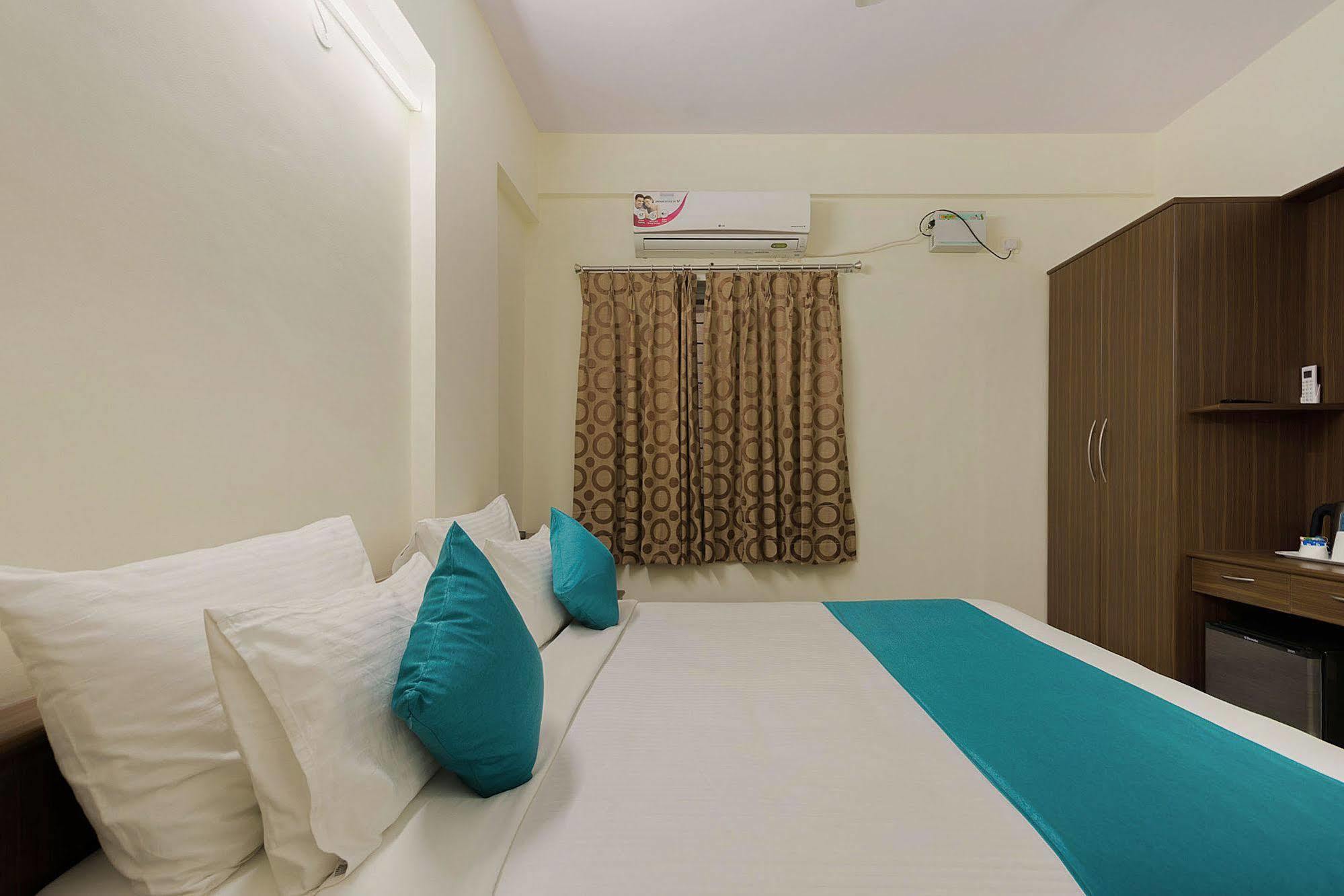 Zo Trinity Circle Mg Road